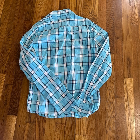 Hollister button down - Picture 2 of 3